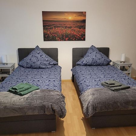 Wohnung In Oberhausen: Zentral & Ruhig, Eigener Eingang Oberhausen  Extérieur photo